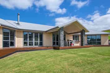 10 Giovanni Drive, WHAREORA