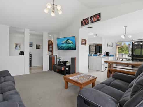 93 Orion Drive, Welcome Bay