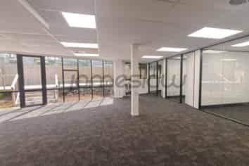 Fully Refurbished Premium Warehouse & Office