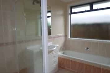 2 Ballyroney Place, East Tamaki