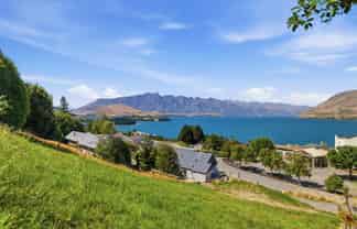 10 Sainsbury Road, Fernhill