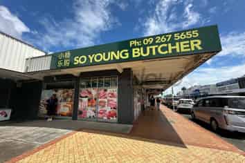 Road Frontage Retail/Showroom- Manurewa