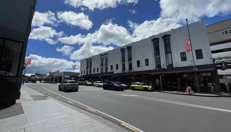 88 Broadway, Newmarket