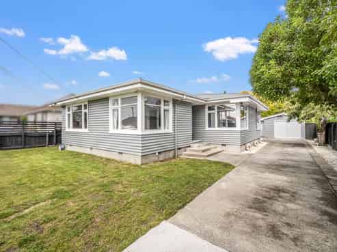 412 Breezes Road, Aranui