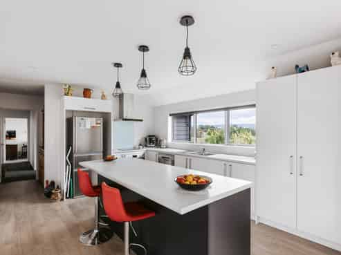 14 Anglers Way, Omokoroa