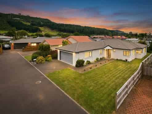 9 Ashmore Place, Fairy Springs