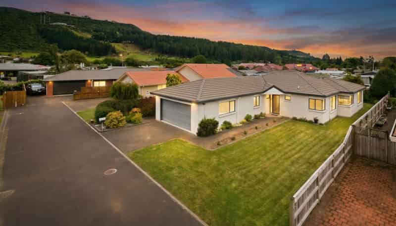 9 Ashmore Place, Fairy Springs