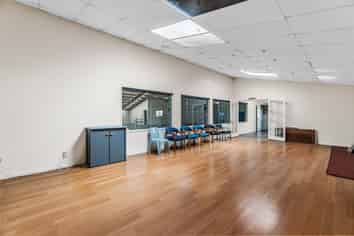 Brand exposure to SH1C with warehouse & yard