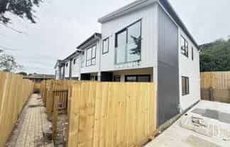 4/43 Savoy Road, Glen Eden