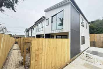 4/43 Savoy Road, Glen Eden