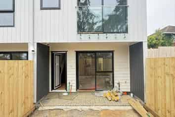 4/43 Savoy Road, Glen Eden