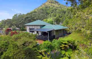 35 Whatipu Road, Huia