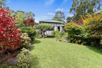 35 Whatipu Road, Huia