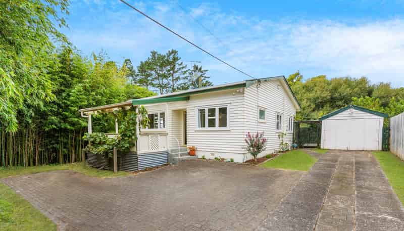 53 Woodside Road, Massey