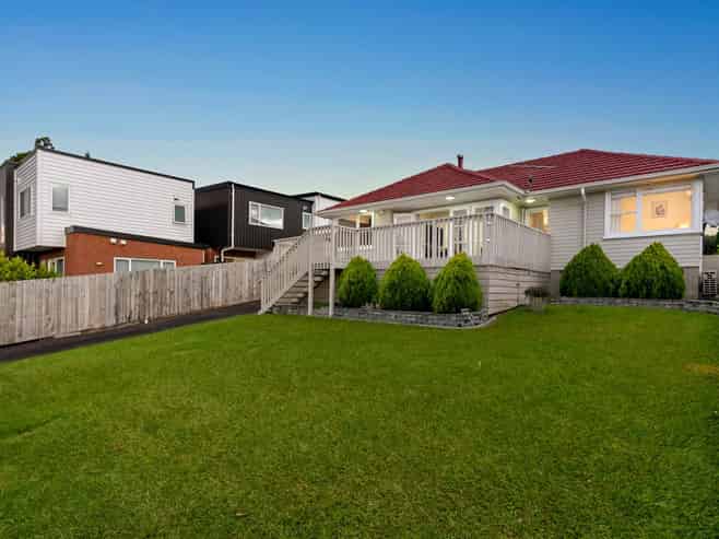 9 Rangitiki Crescent, Lynfield
