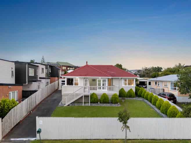 9 Rangitiki Crescent, Lynfield