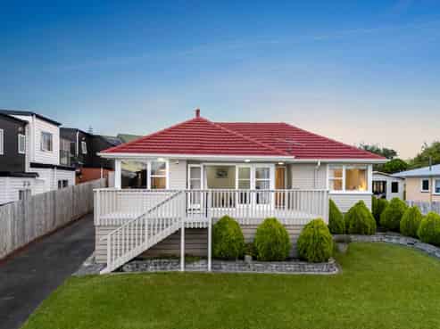 9 Rangitiki Crescent, Lynfield