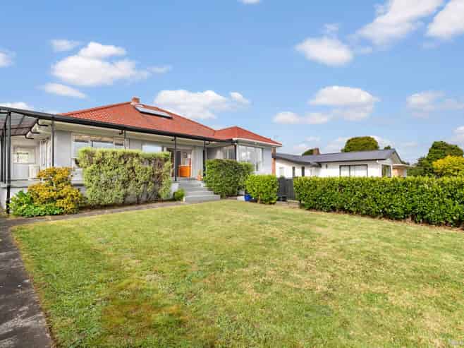 30 Lawrie Avenue, Pukekohe