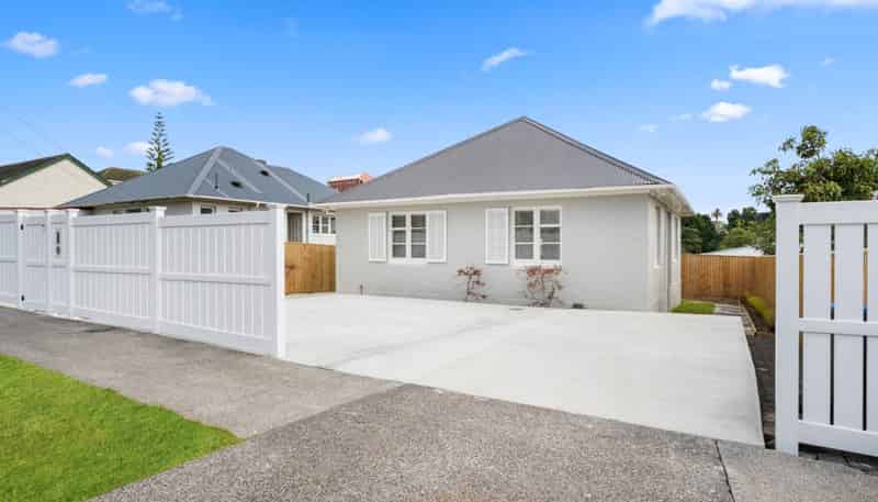18 Tasman Avenue, Mount Albert