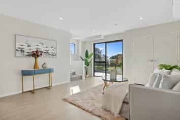 B/24 Wayne Drive, Mangere