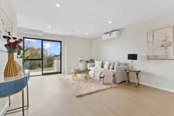 B/24 Wayne Drive, Mangere