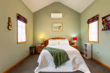 77 McLean Street, Woodville