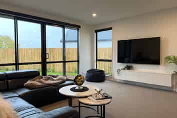 4 Loch Green, Lake Hood, Ashburton