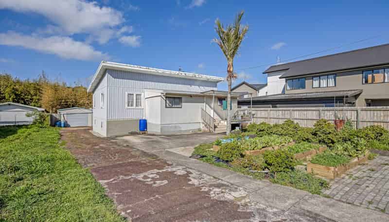 48  Bernard  Street, Mount Wellington