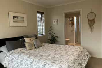 5 Melfield Place, Richmond