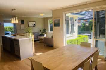 5 Melfield Place, Richmond