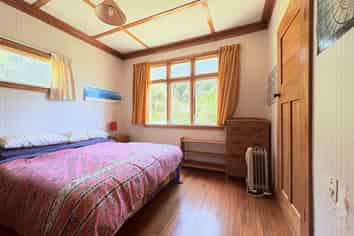 43 Valley Road, Tuai