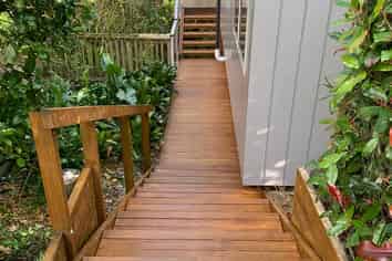 28B Pupuke Road, Birkenhead