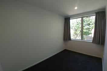 28B Pupuke Road, Birkenhead