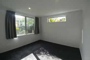 28B Pupuke Road, Birkenhead