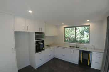 28B Pupuke Road, Birkenhead