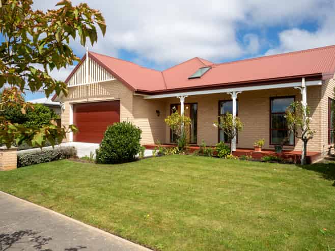 12 Wagner Crescent, Northwood