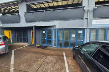 148M² AFFORDABLE STUDIO RETAIL/OFFICE
