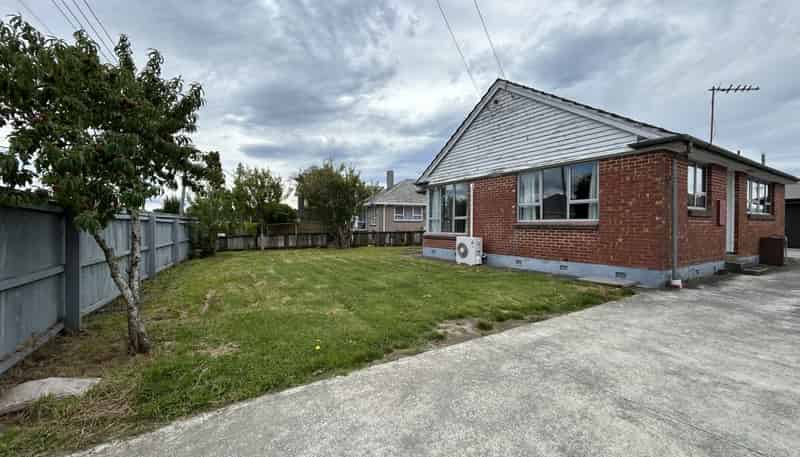 28 Fenchurch Street, Redwood