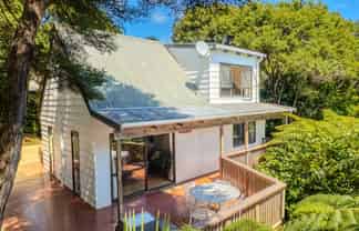 22 Victoria Road North, Onetangi