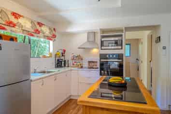 22 Victoria Road North, Onetangi