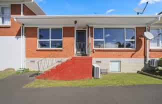 2/270 East Coast Road, Forrest Hill