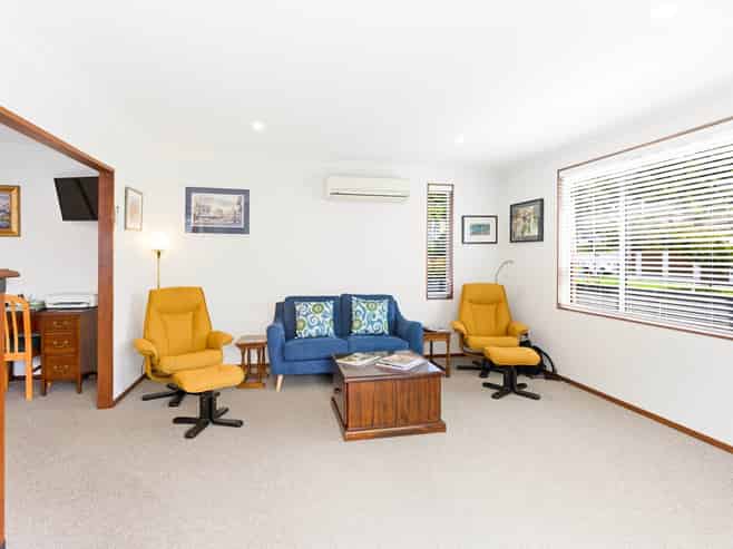 20 Albert Street, Saint Clair