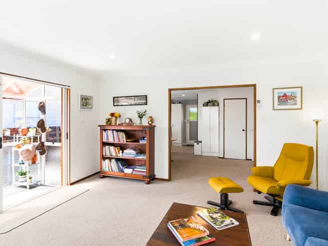 20 Albert Street, Saint Clair