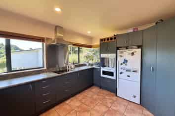 12 The Fairway, Whakatane