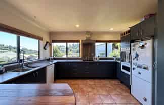 12 The Fairway, Whakatane