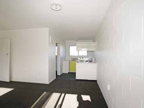 1/239 Old Farm Road, Hamilton East