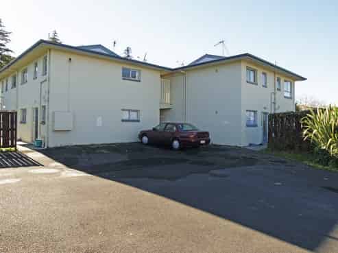 1/239 Old Farm Road, Hamilton East