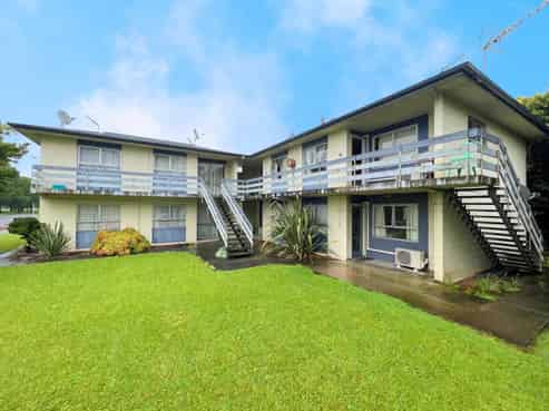 1/239 Old Farm Road, Hamilton East