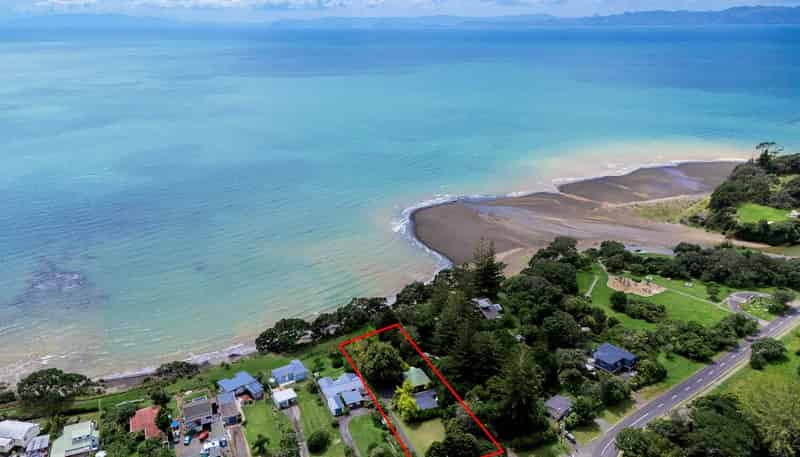 51 Howard Road, Orere Point