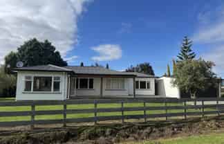 3 George Street , Ohingaiti